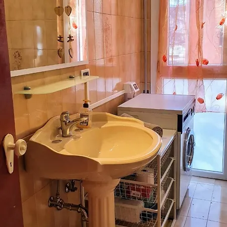 Daire Coccolo A 10 Minuti Da Centro - Giusi *